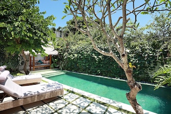 villa bali asri batubelig