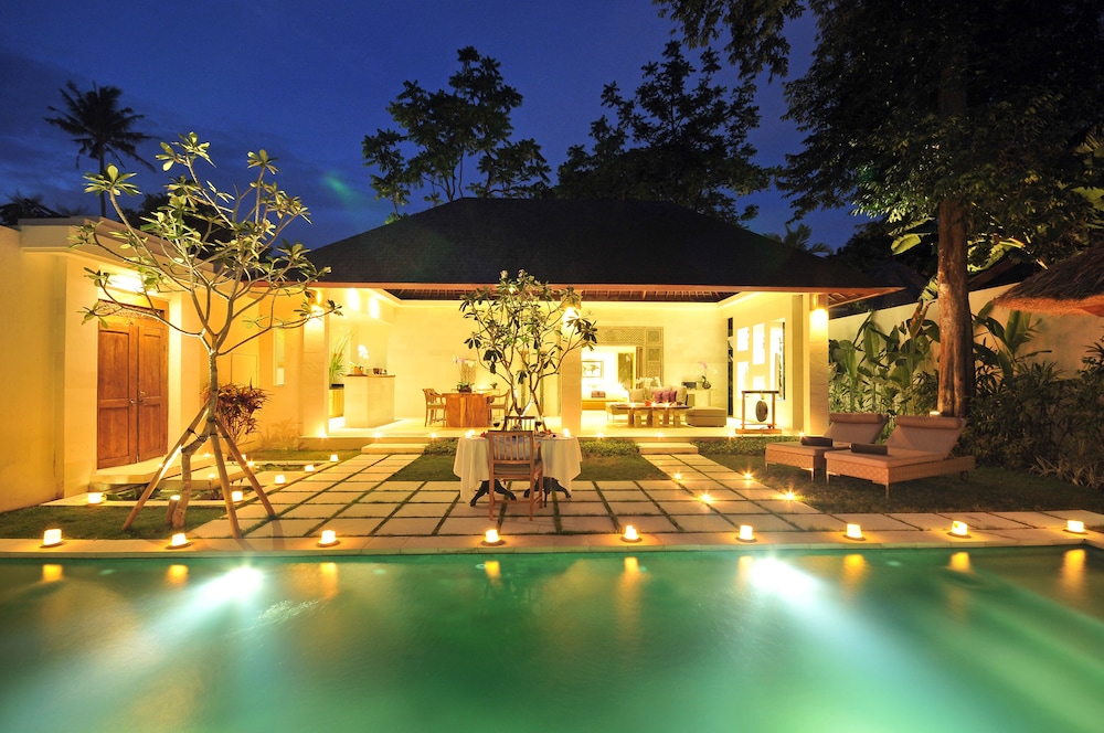 villa bali asri batubelig
