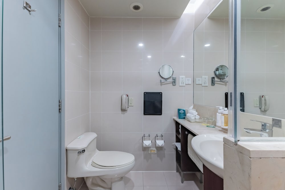 holiday inn vista shanghai by ihg