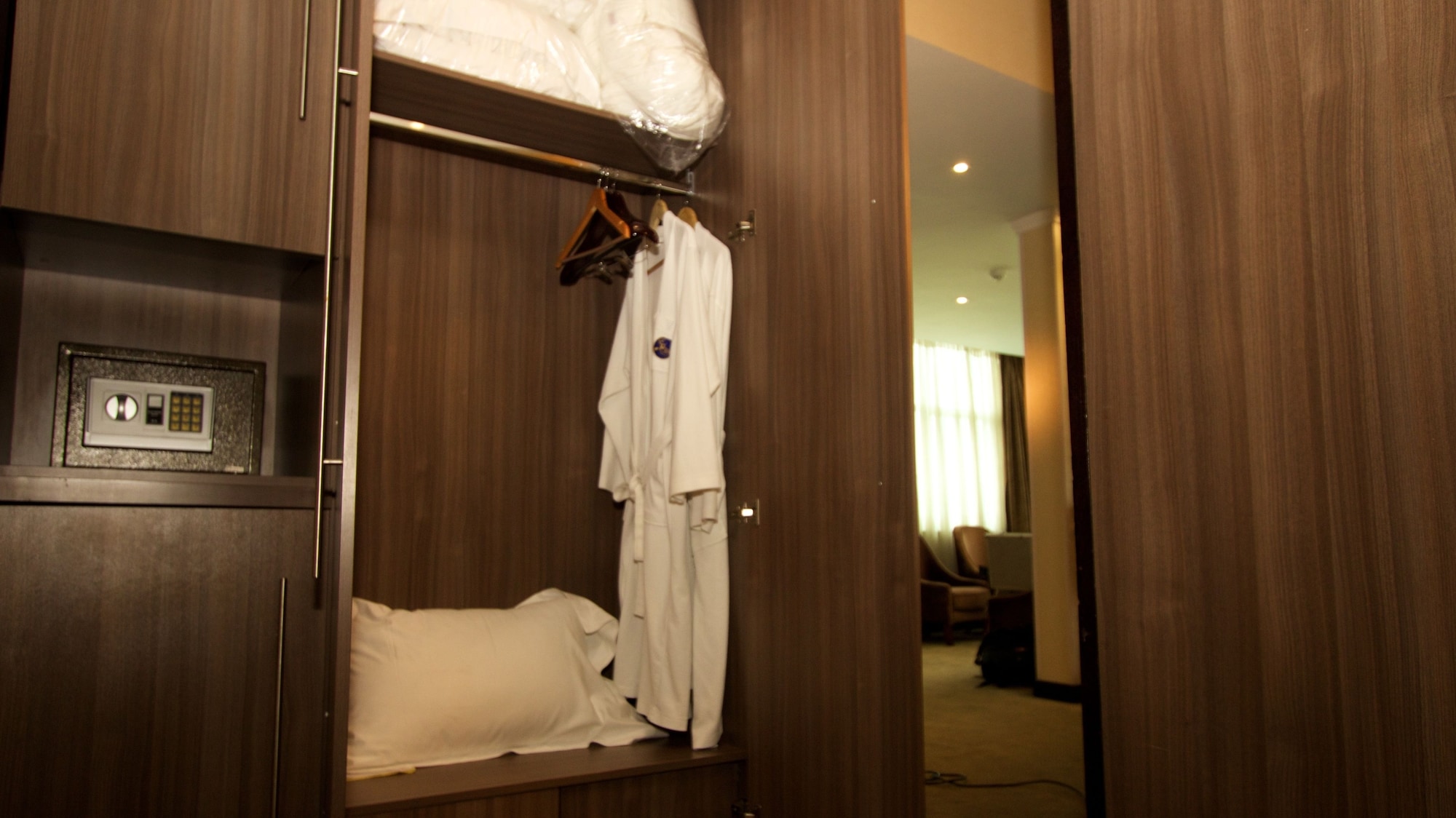 elilly international hotel