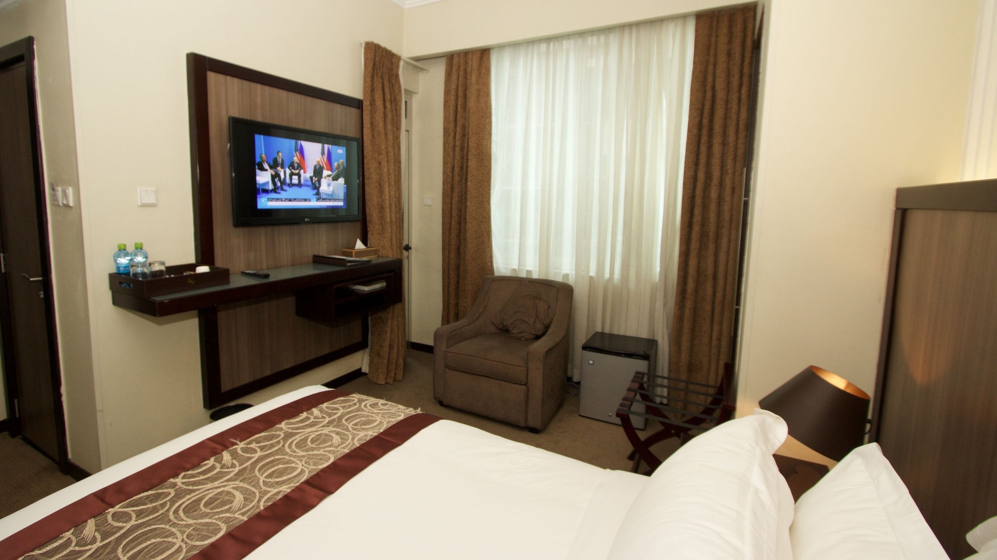 elilly international hotel