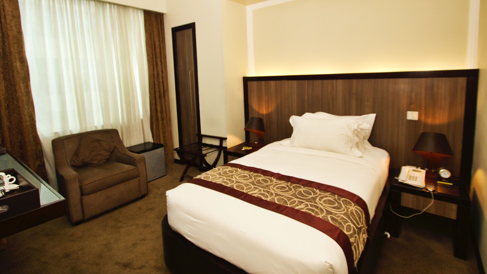 elilly international hotel