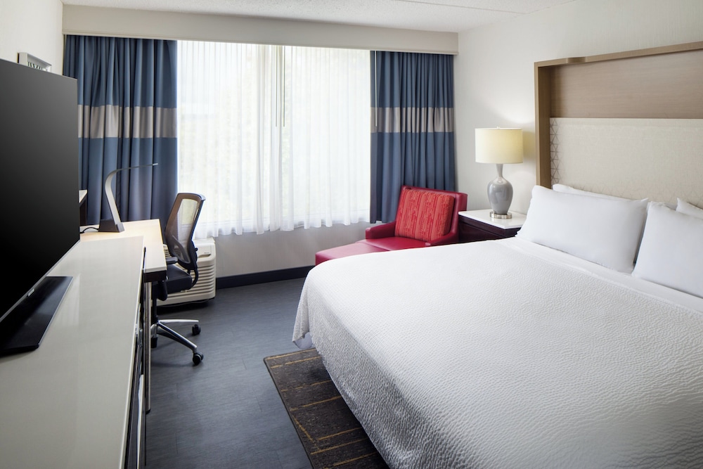 holiday inn weirton steubenville area by ihg