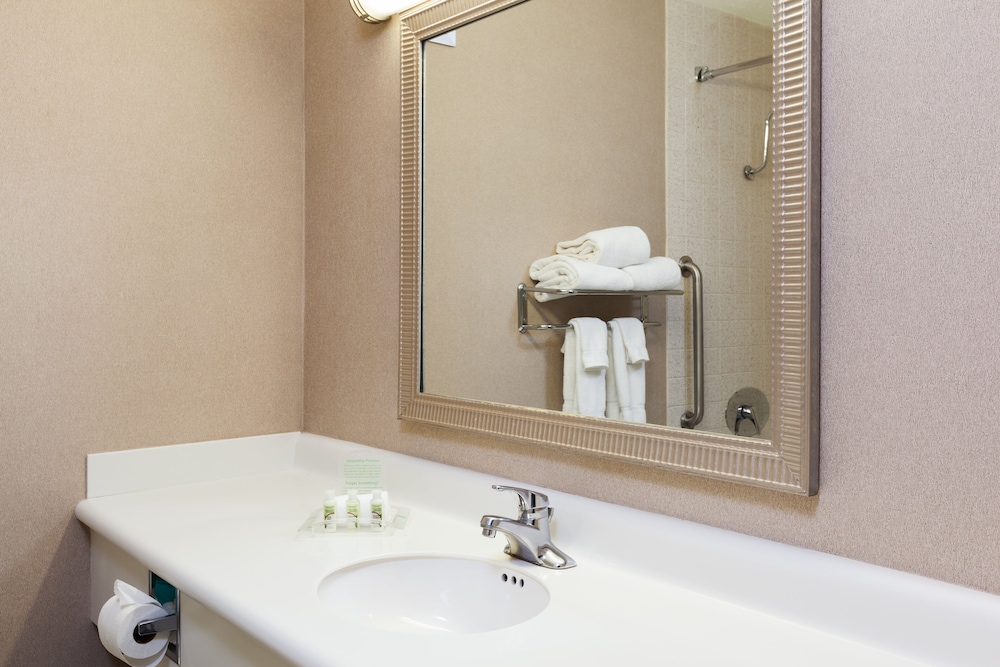 holiday inn weirton steubenville area by ihg