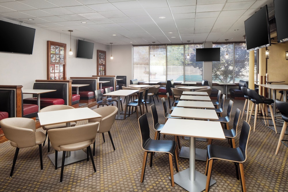 holiday inn weirton steubenville area by ihg