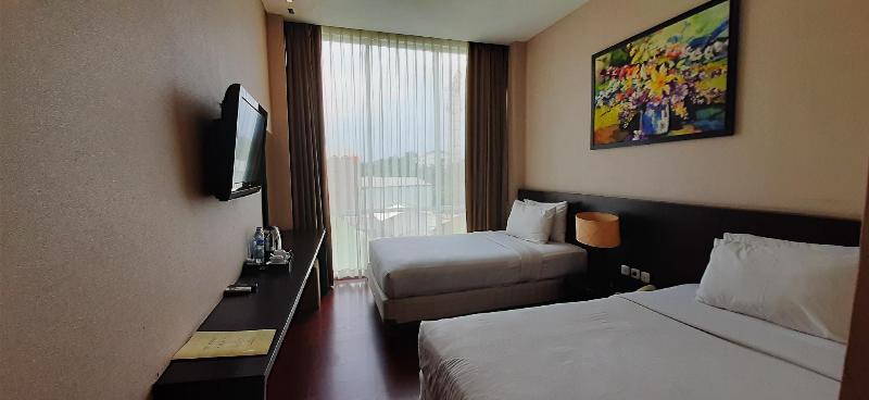 oasis siliwangi sport hotel