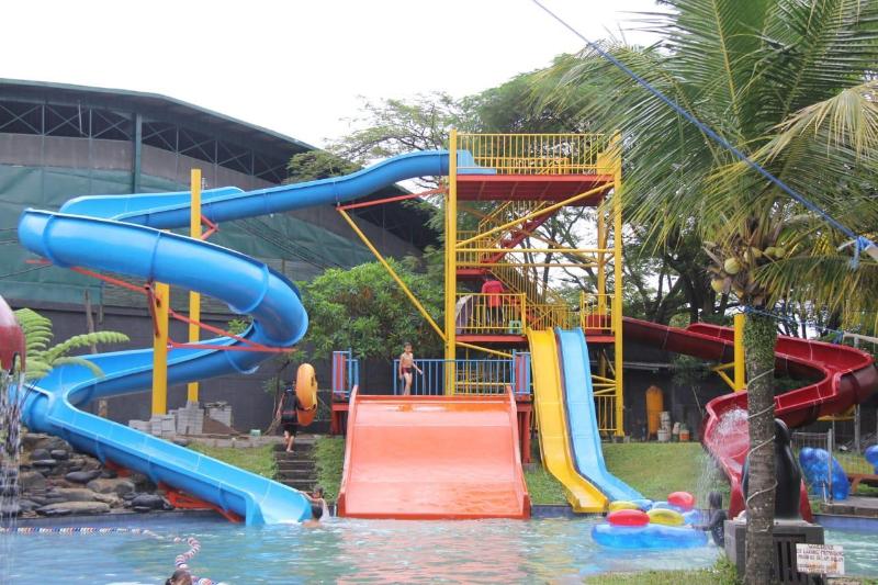 Oasis Siliwangi Sport Hotel,Sumurbandung>>Bandung,4 star