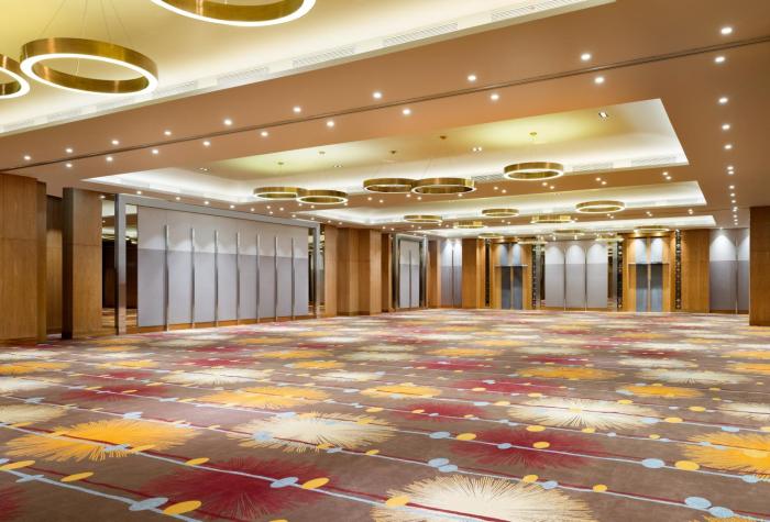 holiday inn and suites jakarta gajah mada an ihg hotel