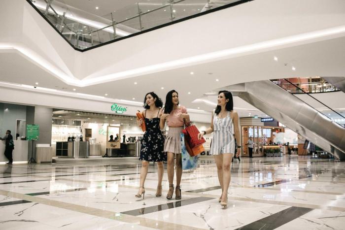 holiday inn and suites jakarta gajah mada an ihg hotel