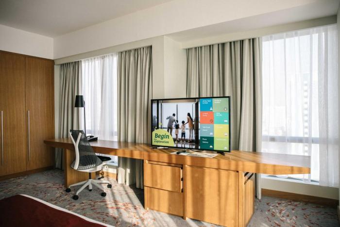 holiday inn and suites jakarta gajah mada an ihg hotel