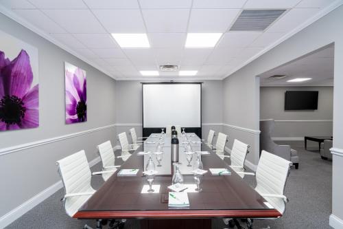 holiday inn wilmington by ihg