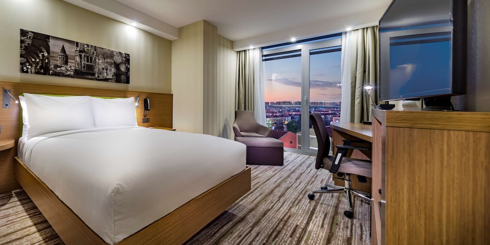 hampton by hilton istanbul atakoy