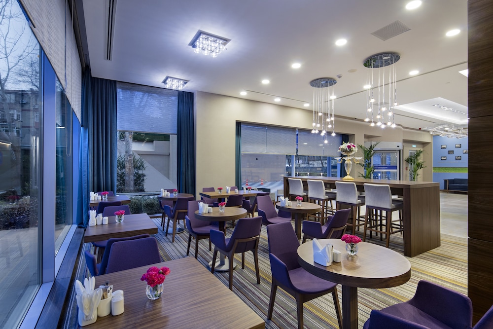hampton by hilton istanbul atakoy