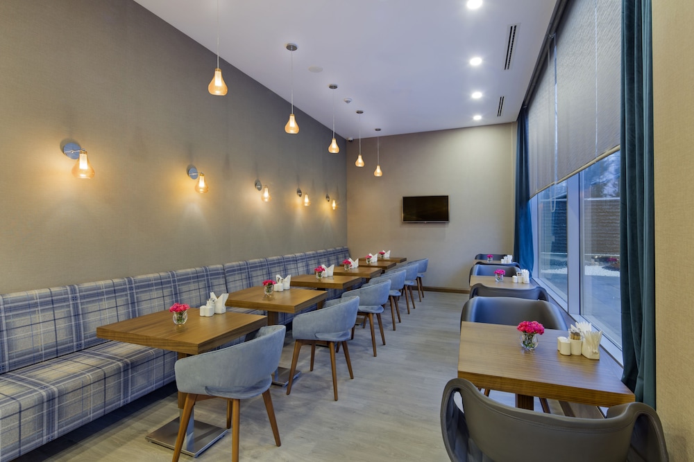 hampton by hilton istanbul atakoy