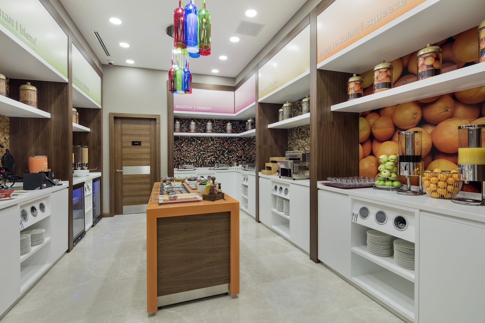 hampton by hilton istanbul atakoy