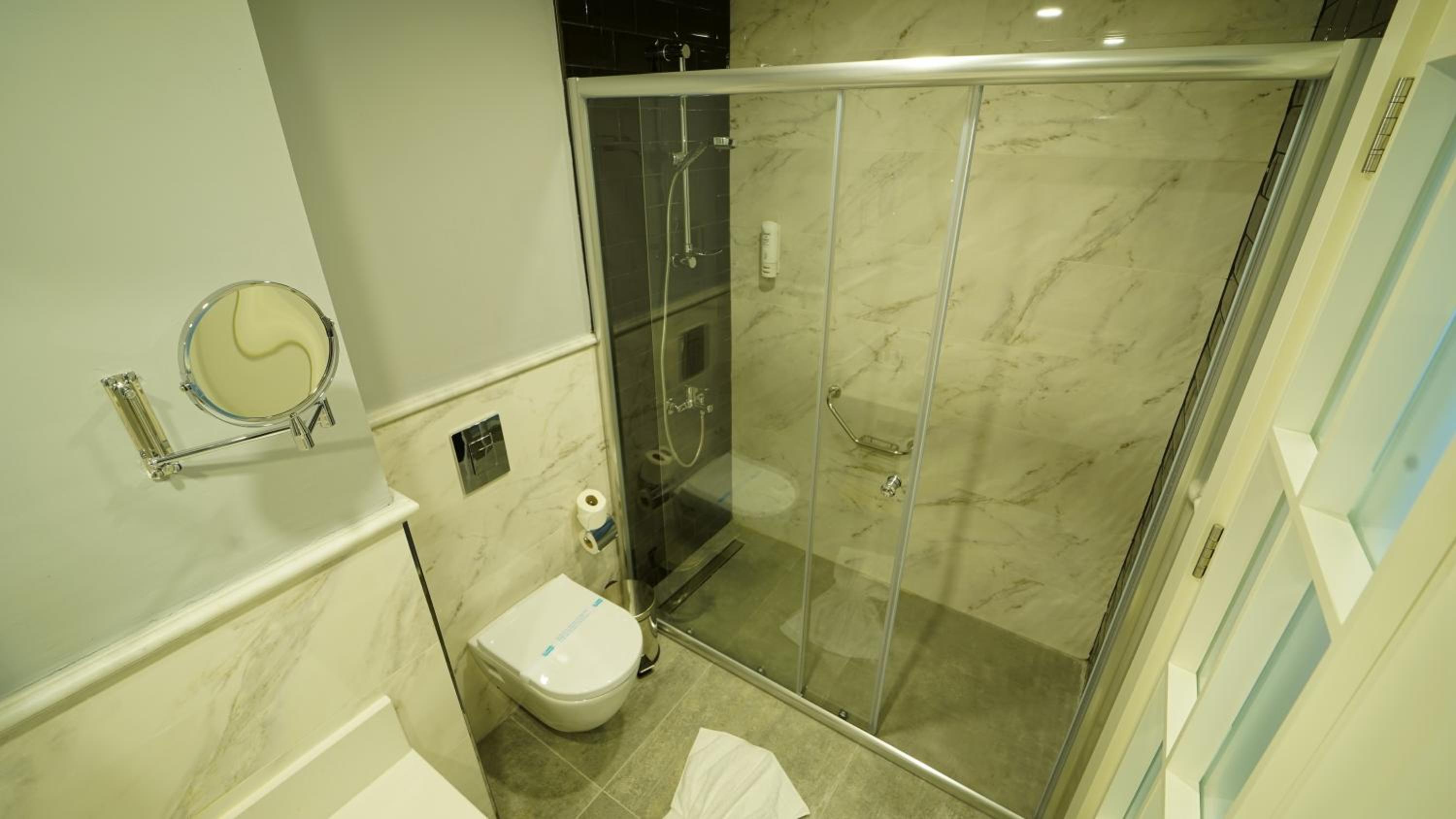 hampton by hilton istanbul atakoy