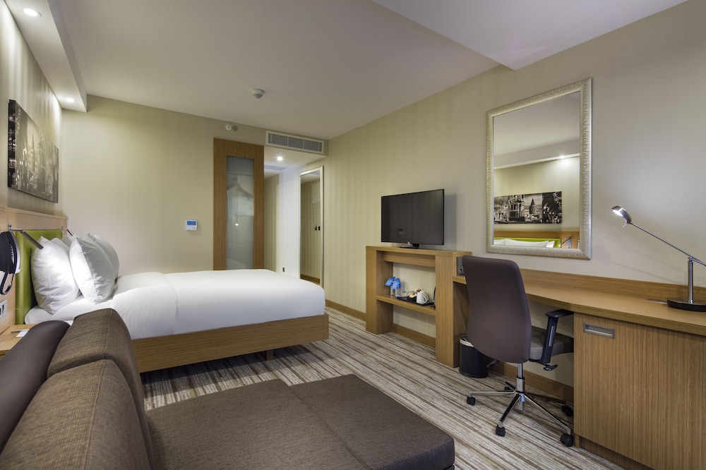 hampton by hilton istanbul atakoy