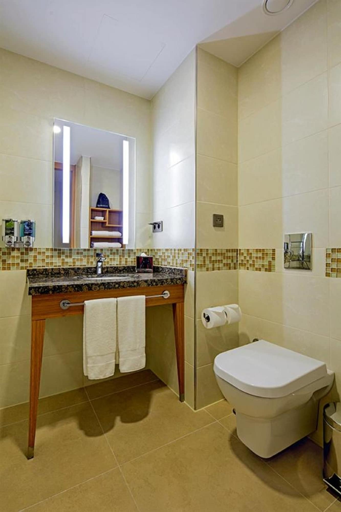 hampton by hilton istanbul atakoy