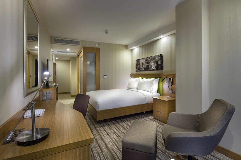hampton by hilton istanbul atakoy