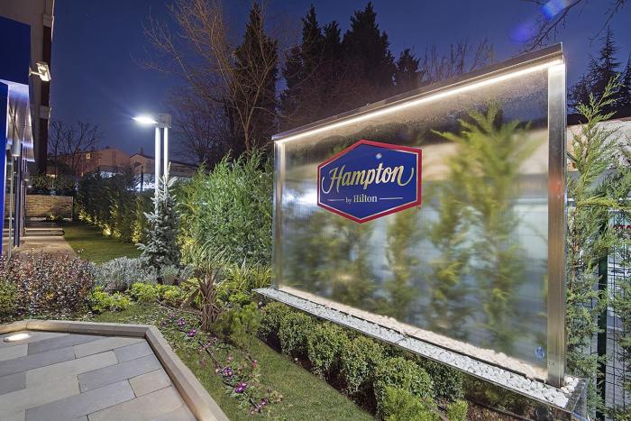 hampton by hilton istanbul atakoy