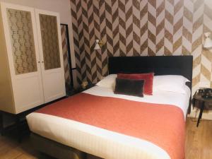 hotel jeanne darc le marais