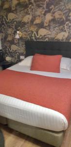 hotel jeanne darc le marais