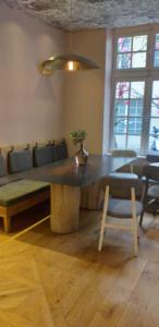 hotel jeanne darc le marais