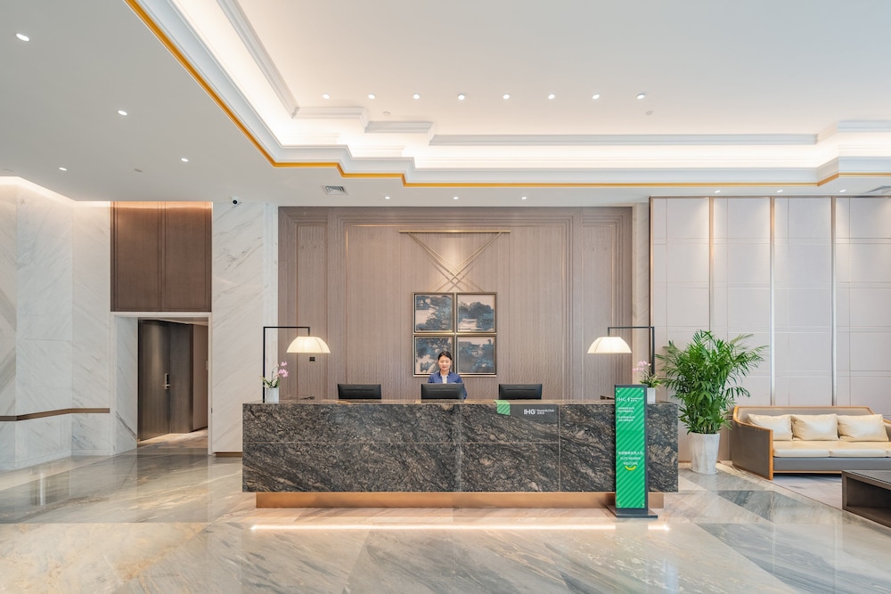 holiday inn zhengzhou by ihg