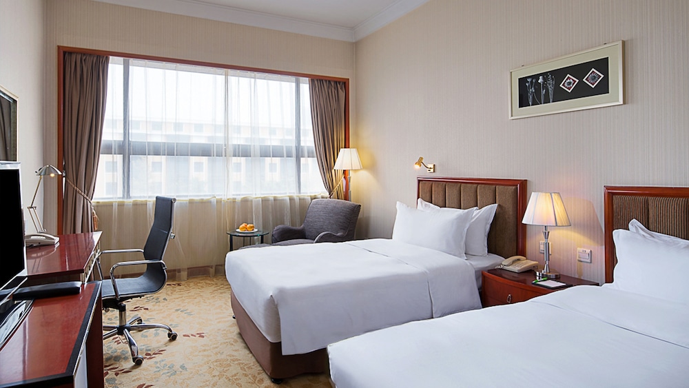 holiday inn zhengzhou by ihg