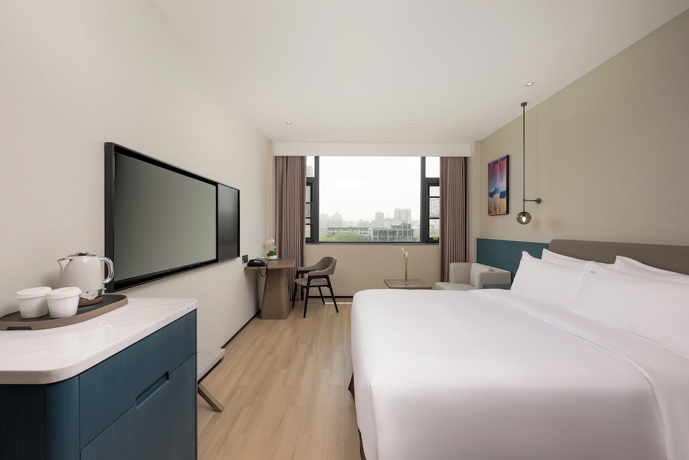 holiday inn zhengzhou by ihg