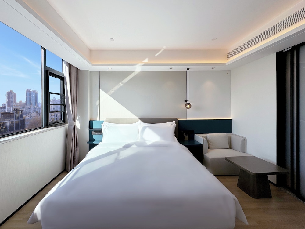 holiday inn zhengzhou by ihg
