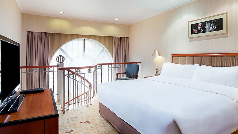 holiday inn zhengzhou by ihg
