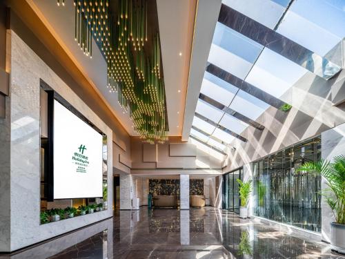 holiday inn zhengzhou by ihg