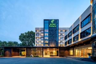 holiday inn zhengzhou by ihg