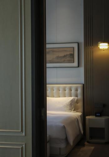 holiday inn zhengzhou by ihg