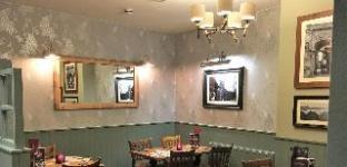 sturdys castle country inn