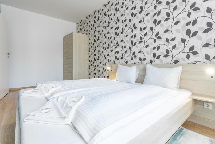 maple tree apartments