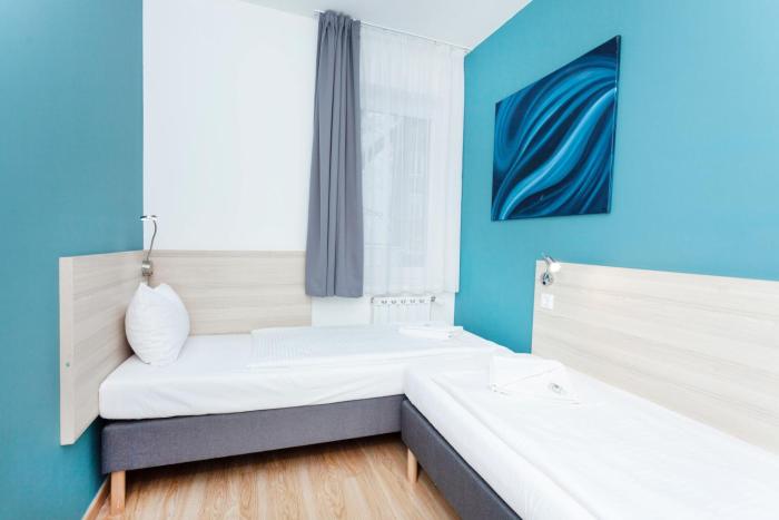 maple tree apartments