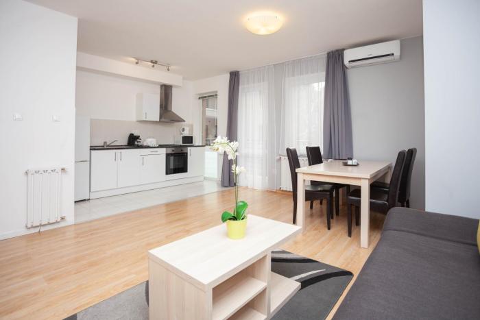 maple tree apartments