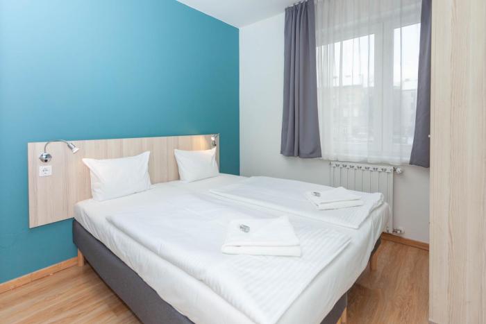 maple tree apartments