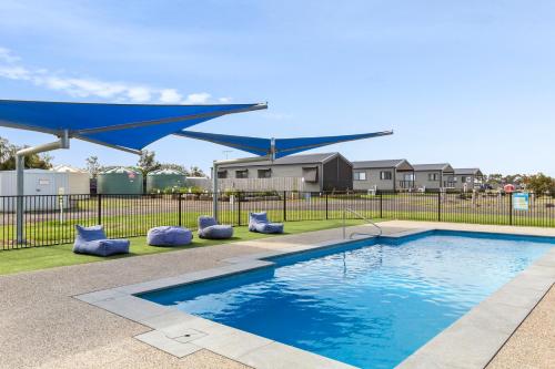 Swan Bay Holiday Park,,4 star