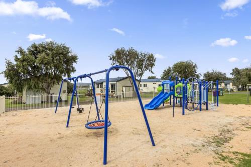 Swan Bay Holiday Park,,4 star