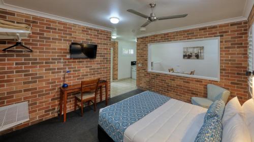 heritage river motor inn