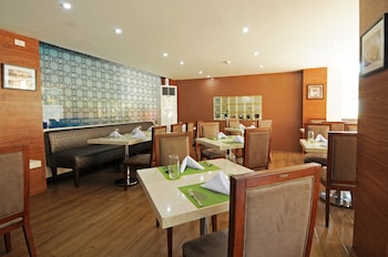 717 Cesar Place Hotel,Bohol>>Baclayon,3.5 star