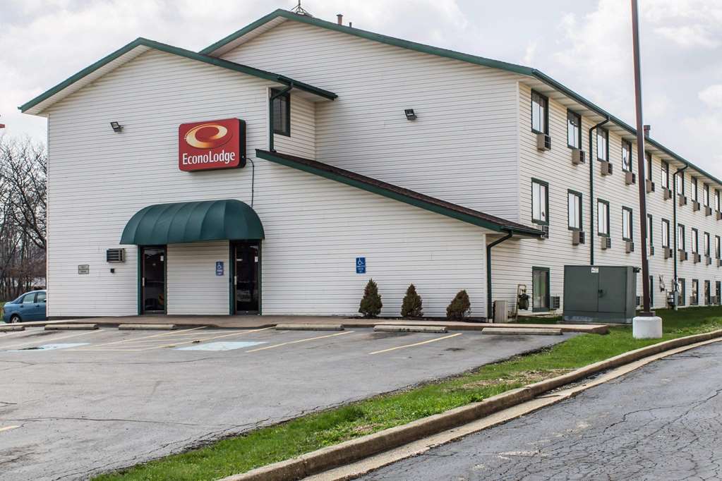 econo lodge akron copley northwest