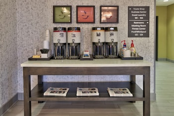 hampton inn and suites albuquerque airport