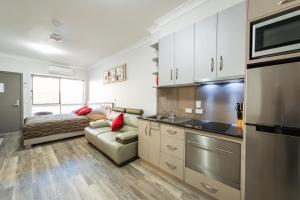 athena motel apartments