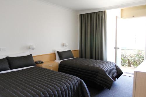 Mid City Motor Inn,New South Wales>>Canberra,3 star