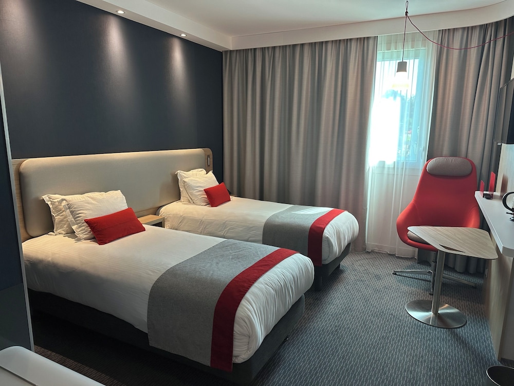 holiday inn express paris velizy by ihg