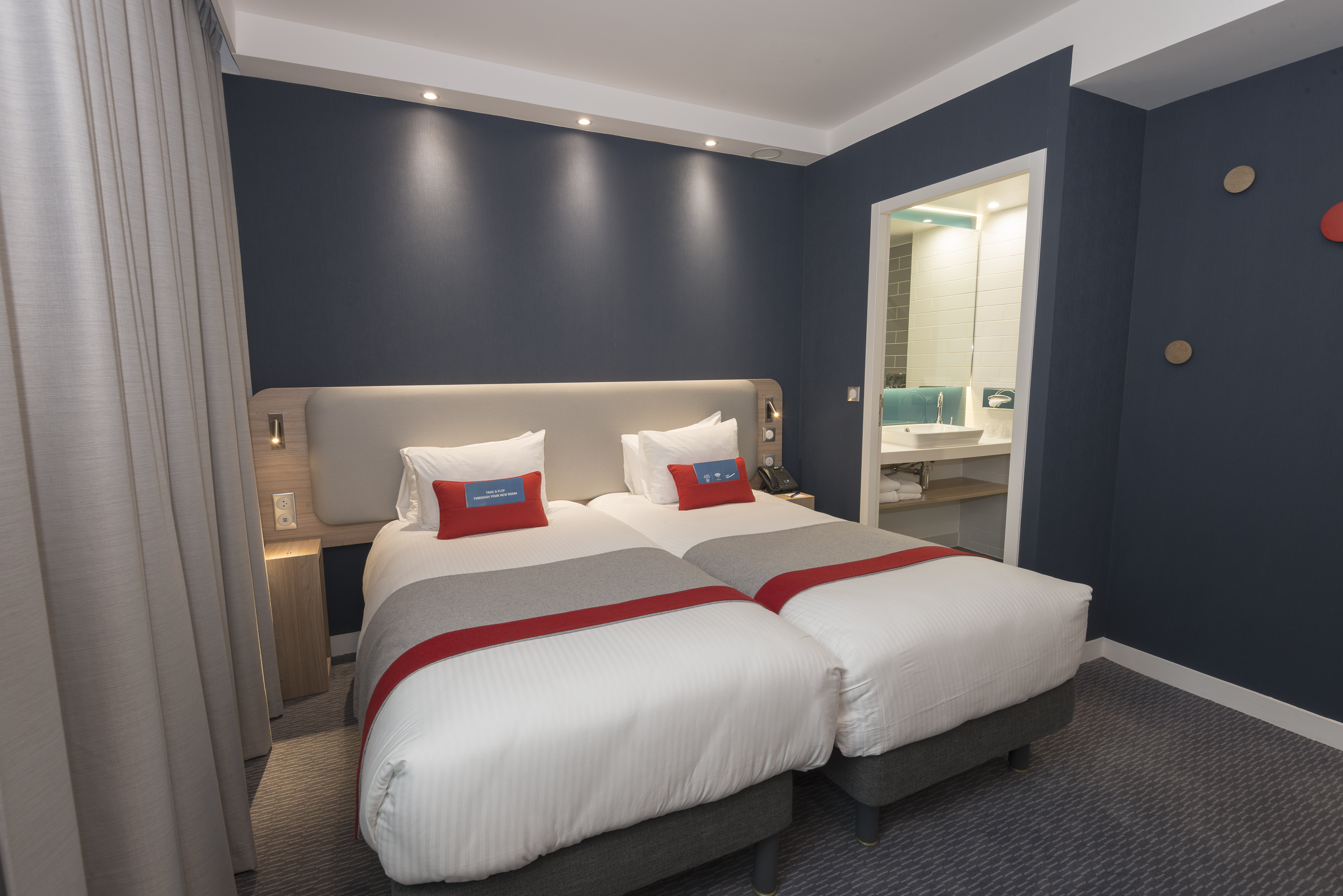 holiday inn express paris velizy by ihg